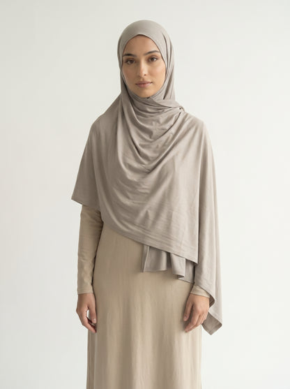 Hijab Jersey Bamboo Taupe, Jersey de bambou, taupe minéral, AÏKARA Paris