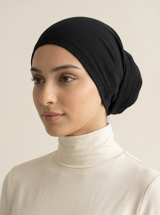 Bonnet sous-hijab noir, vue portée de profil